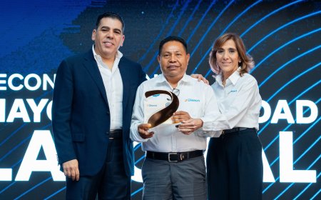 Diunsa entrega reconocimientos y beneficios especiales  a sus colaboradores