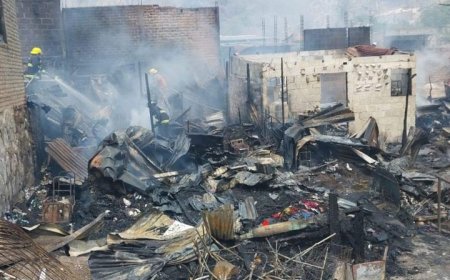 Incendio deja en la calle a siete familias en Comayagüela