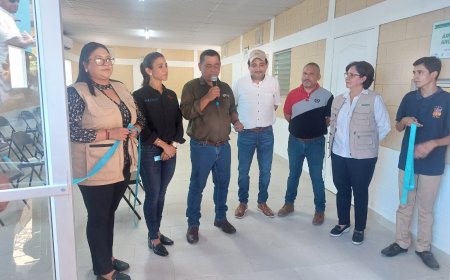 Pobladores de Tacamiche, San Manuel, Cortés, estrenan nuevo edificio de centro de salud