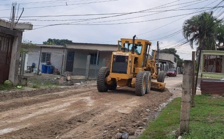 Dan mantenimiento de calles de terracería en Choloma
