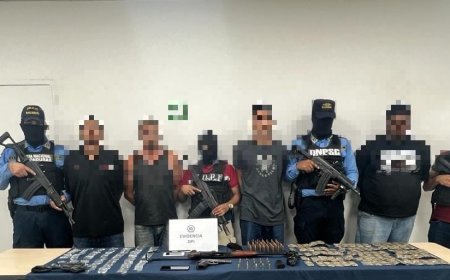 Capturan a 4 sujetos con Fusil-AK-47 y supuesta droga en El Progreso, Yoro.
