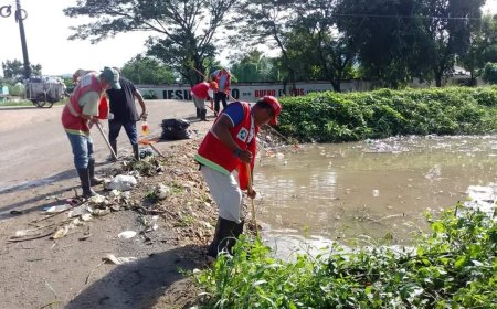 Con limpieza de canales previenen llenas en barrios y colonias de El Progreso, Yoro.