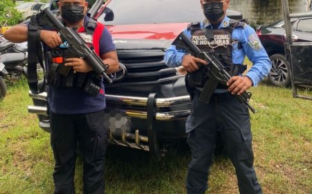 Policia recupera vehículo con reporte de robo en Yoro