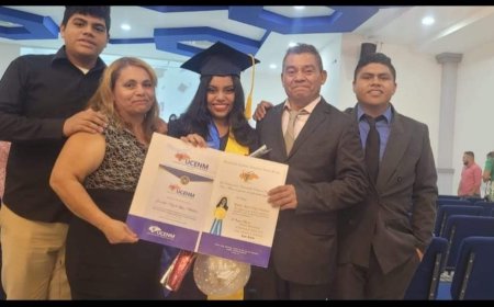 Alegría por éxito profesional de Jennifer Nayeli López Villalobos