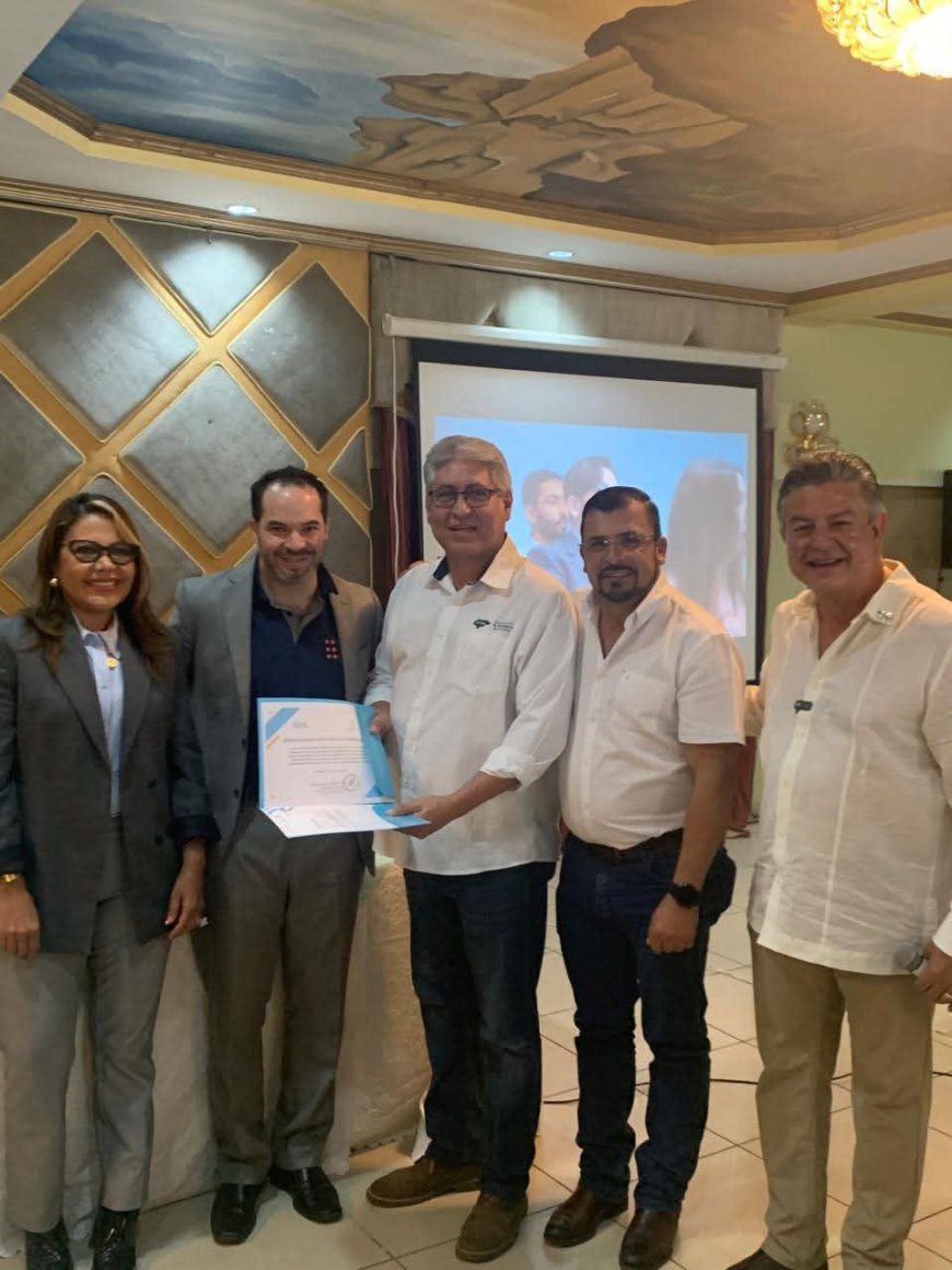 Alcaldia de Villanueva, Cortés, recibe certificación oficial de su Plan de Desarrollo Municipal