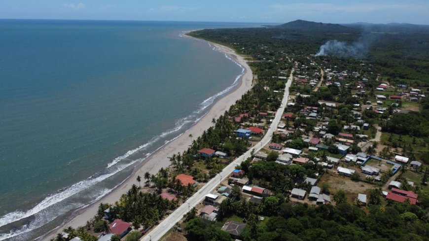 Sector Turistico de Travesia en Puerto Cortés ya cuenta con calle pavimentada