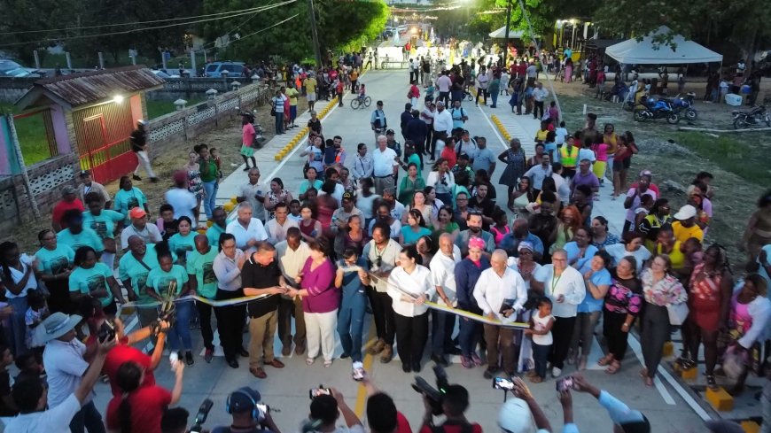 Inauguran 1ra etapa de pavimentación de calle en sector garifuna de Puerto Cortés