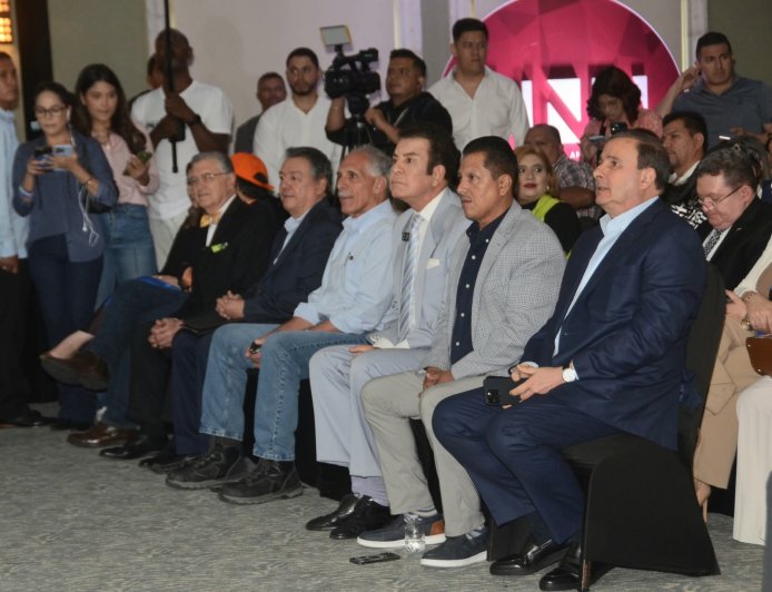 Candidatos presidenciales de Honduras firman compromiso anticorrupción con el CNA