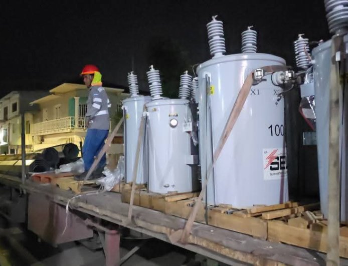 Llega material para mejorar el servicio de energía eléctrica en Santa Bárbara