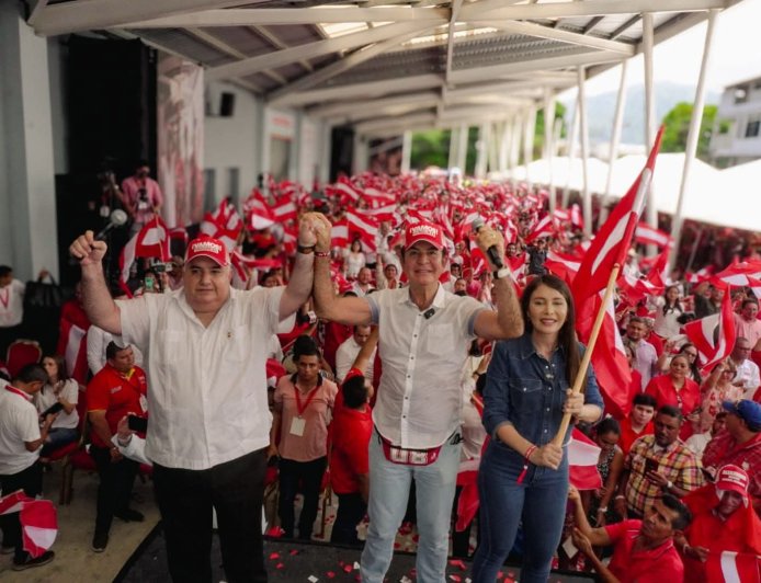 Más de 4,000 dirigentes liberales de El Progreso y Yoro reiteran apoyo a Nasralla y al alcalde Alexander López