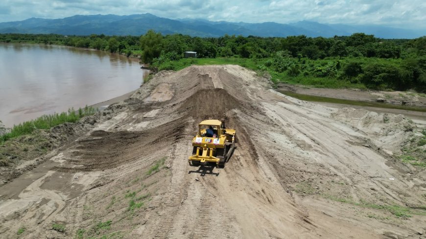 A punto de culminar trabajos de cierre de canal de alivio en Campo Amapa, El Progreso, Yoro.