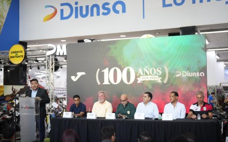 Diunsa y el Club Deportivo Marathón presentan el escudo del centenario
