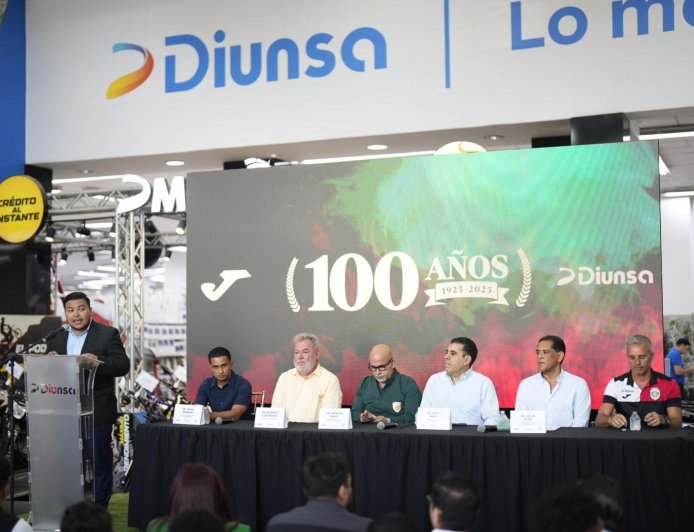 Diunsa y el Club Deportivo Marathón presentan el escudo del centenario