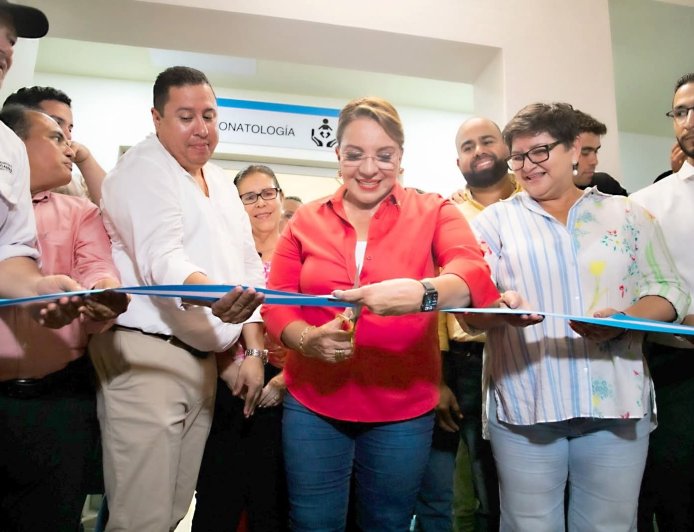 Presidenta Xiomara Castro inaugura Unidad de Cuidados Intensivos Neonatales en el Hospital General San Francisco, en Juticalpa, Olancho.