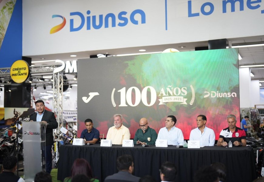 Diunsa y el Club Deportivo Marathón presentan el escudo del centenario