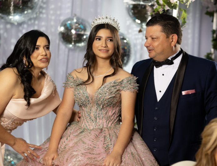 Alegria y buenos deseos para la quinciañera Bielka Samira Ramirez Euceda