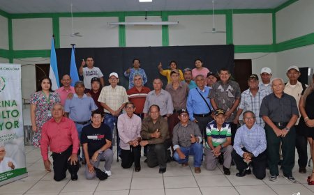Alcaldia de Choloma agasaja a reservistas de las Fuerzas Armadas