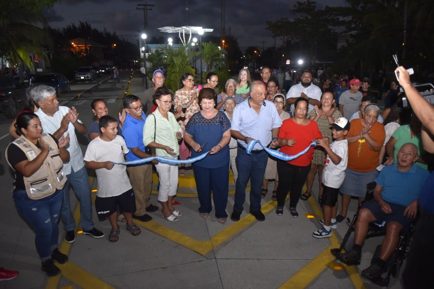Alcaldia porteña inaugura boulevard y parquesito en barrio San Martin