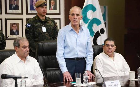 Presidente Nasry Asfura se reune con dirigencia de la Cámara de Comercio de Cortés