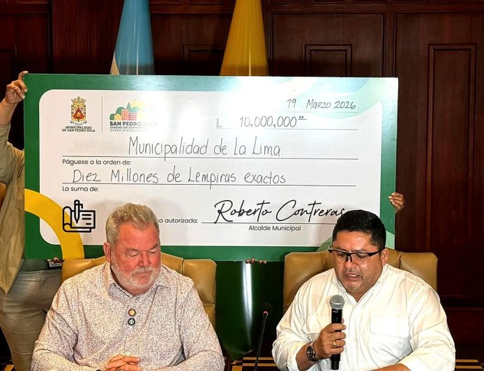 Alcaldia sanpedrana abona L10 millones de deuda a la comuna de La Lima.