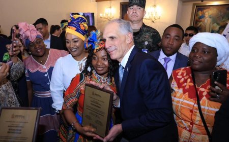 Presidente Nasry Asfura entrega Premios Herencia Africana 2026