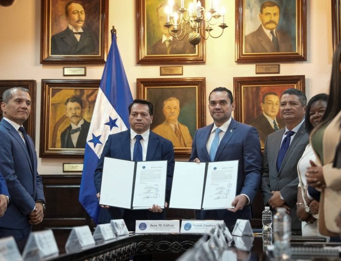 Congreso Nacional y la ENAG firman convenio que dará acceso gratis a leyes publicadas en La Gaceta