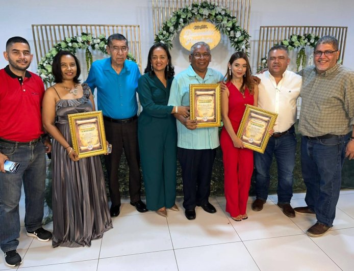 Alcaldia de Olanchito, Yoro, festeja a los periodistas