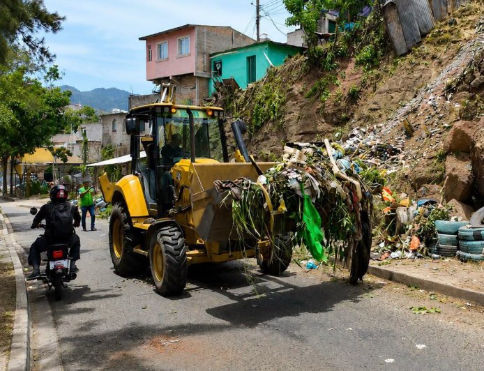 Alcaldia de Tegucigalpa desarrolla mega operativo de limpieza