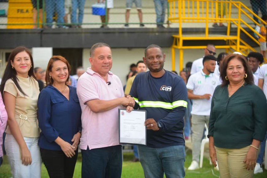 Alcaldia de Puerto Cortés invertirá más de L19 millones en iluminación del estadio Excélsior