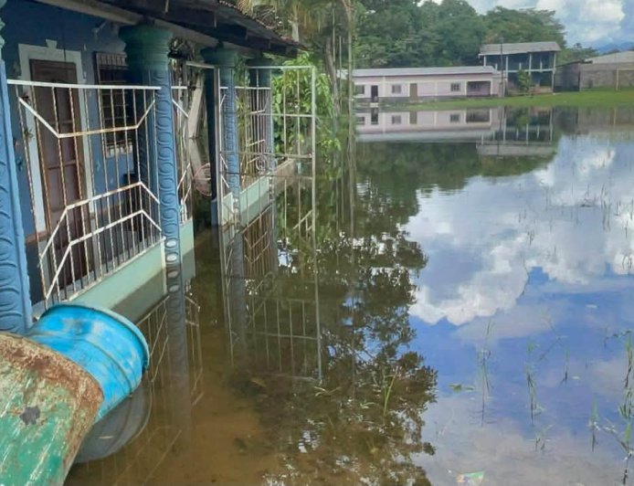 Más de 50 familias dejan sus casas por crecida del nivel del Lago de Yojoa